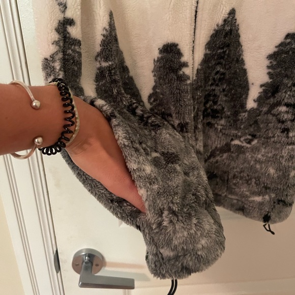 Vintage Delané Vest - Canadian Casual Wear Edition - Picture 4 of 5